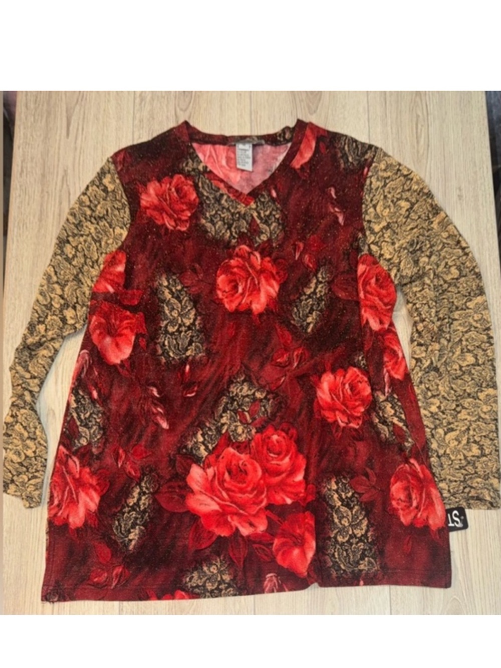 Women's Red Floral Long Sleeve V-Neck Top shirt